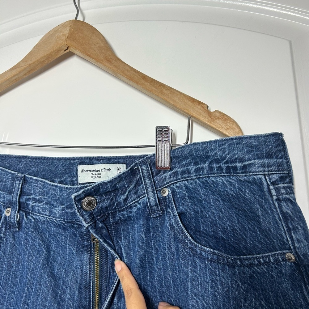Abercrombie & Fitch The Loose High Rise Relaxed Pinstripe Blue Jeans size 32 - Picture 13 of 15